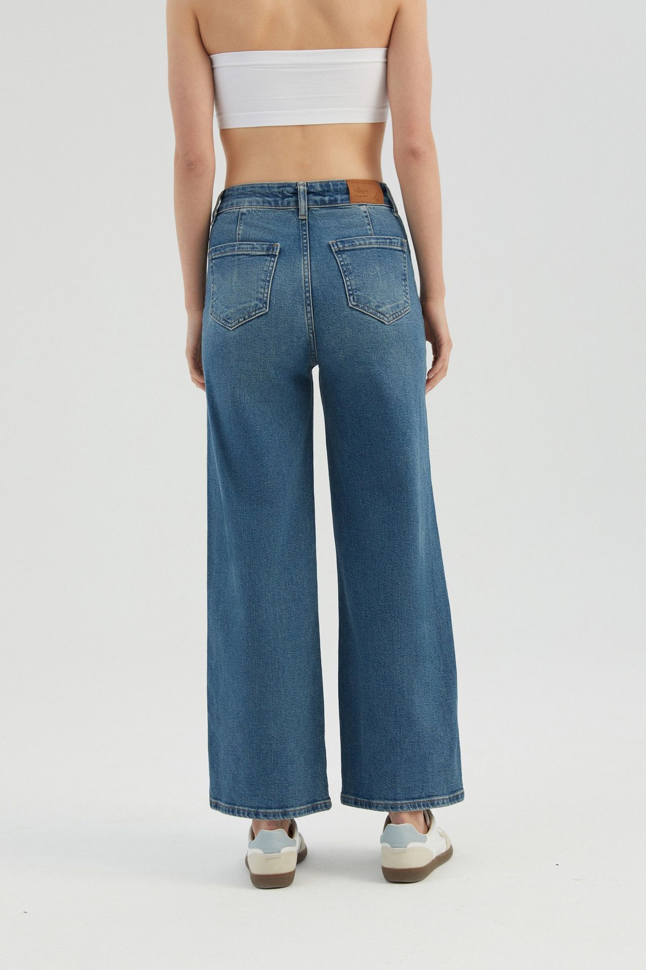 High Waist Mom-fit Jeans