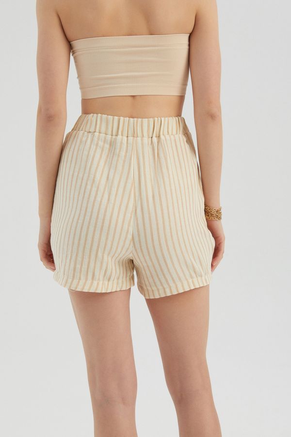 Striped High Waist Elastic Waist Shorts 6