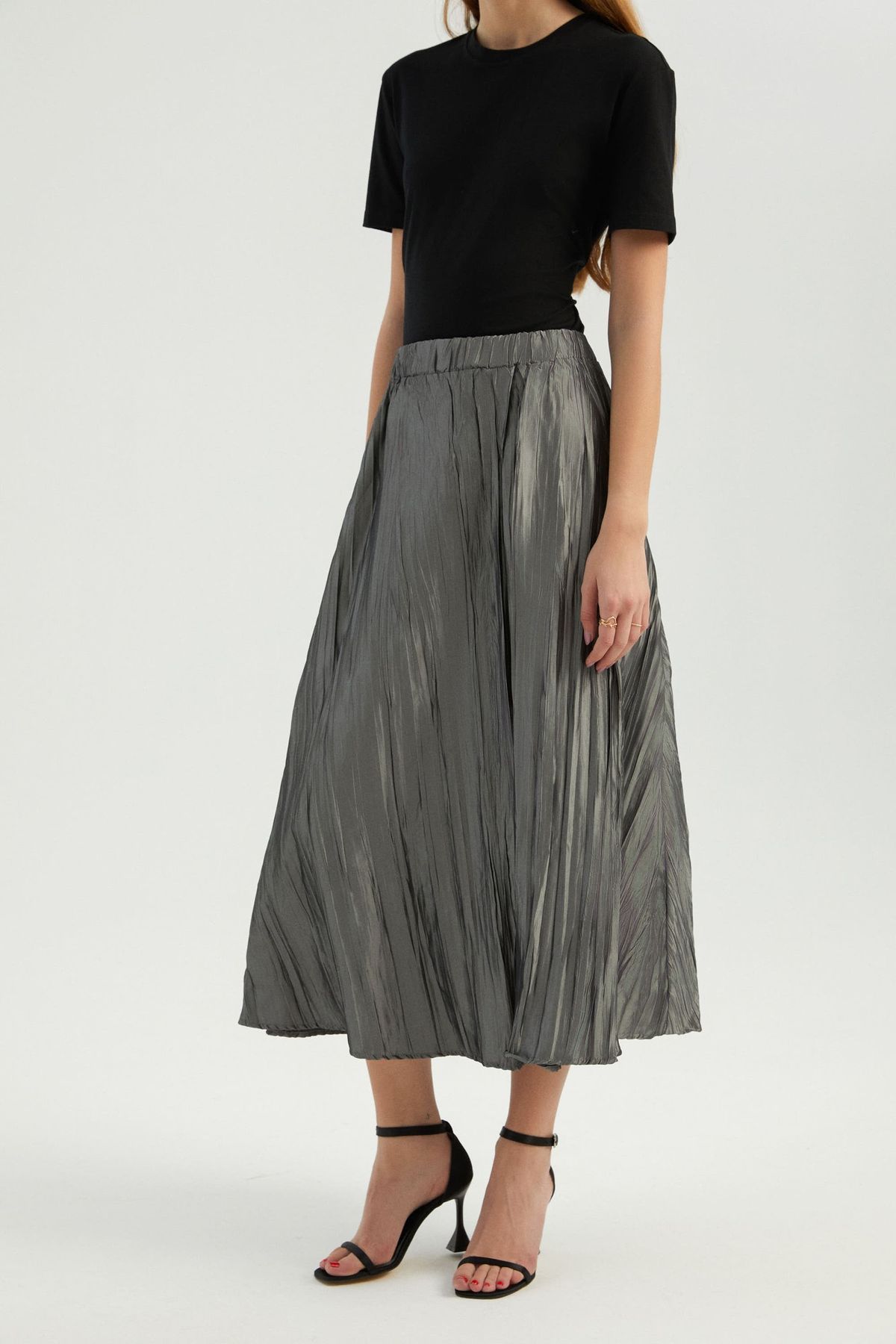 Hiccup - High Waist Elastic Waist Pleated Maxi Skirt