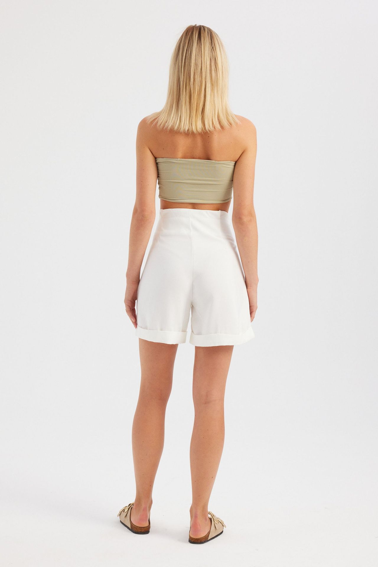 Woven High Waist Buttoned Shorts