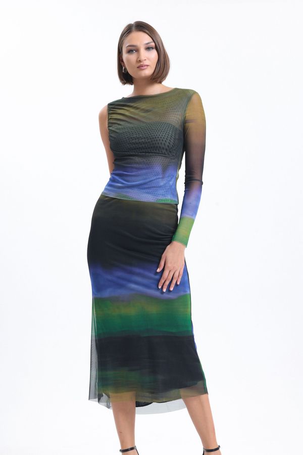 2 Pieces: Ombre Boat Neck Tulle One Shoulder Top & Midi Skirt
