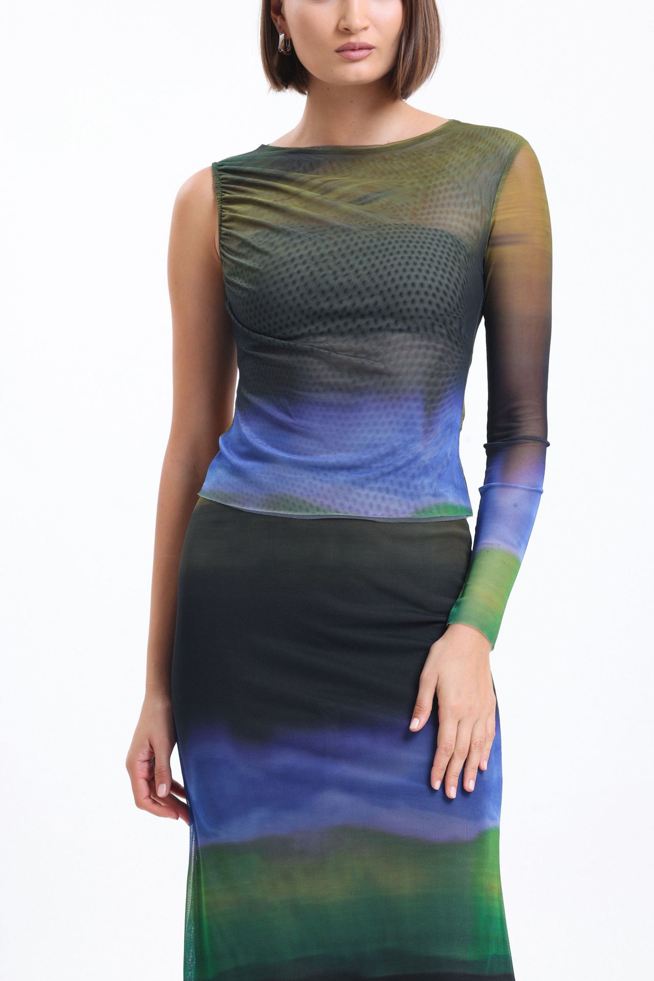 2 Pieces: Ombre Boat Neck Tulle One Shoulder Top & Midi Skirt