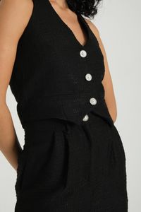 black-image-5
