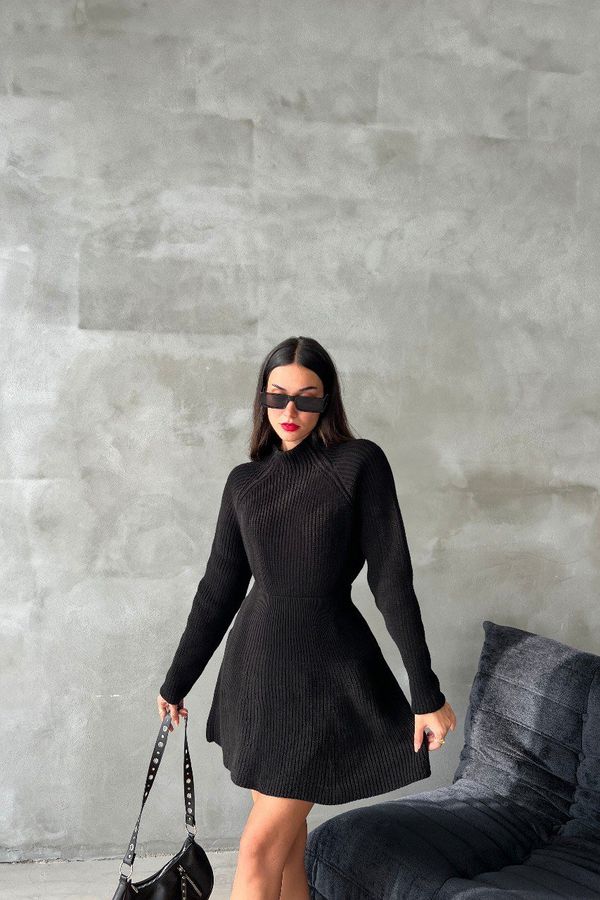 2 Pieces: High Neck Knitted Sweater & High Waist Skater Skirt 3