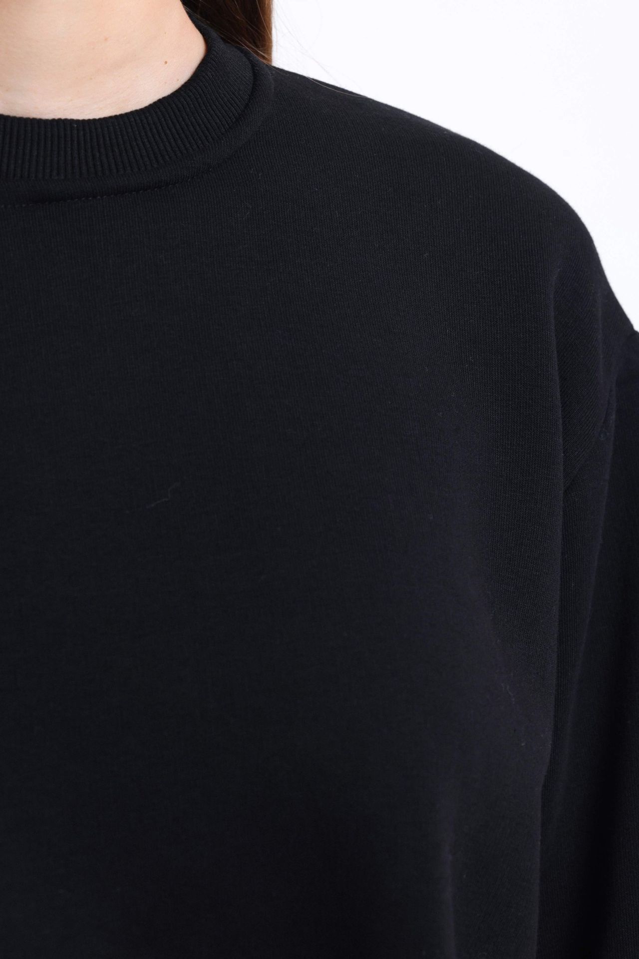 2 Pieces: Crew Neck Sweatshirt with a Belt Detail & High Waist Jogger with a Elastic Waist