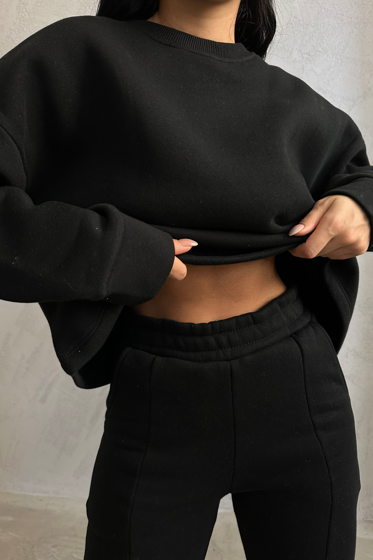 2 Pieces: Round Neck Basic Sweatshirt & High Waist Slit Sweatpant