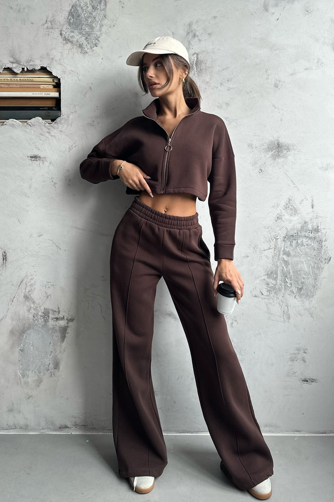 2 Pieces: High Neck Zippered Cropped Sweatshirt & High Waist Elastic Waist Wide Leg Sweatpant