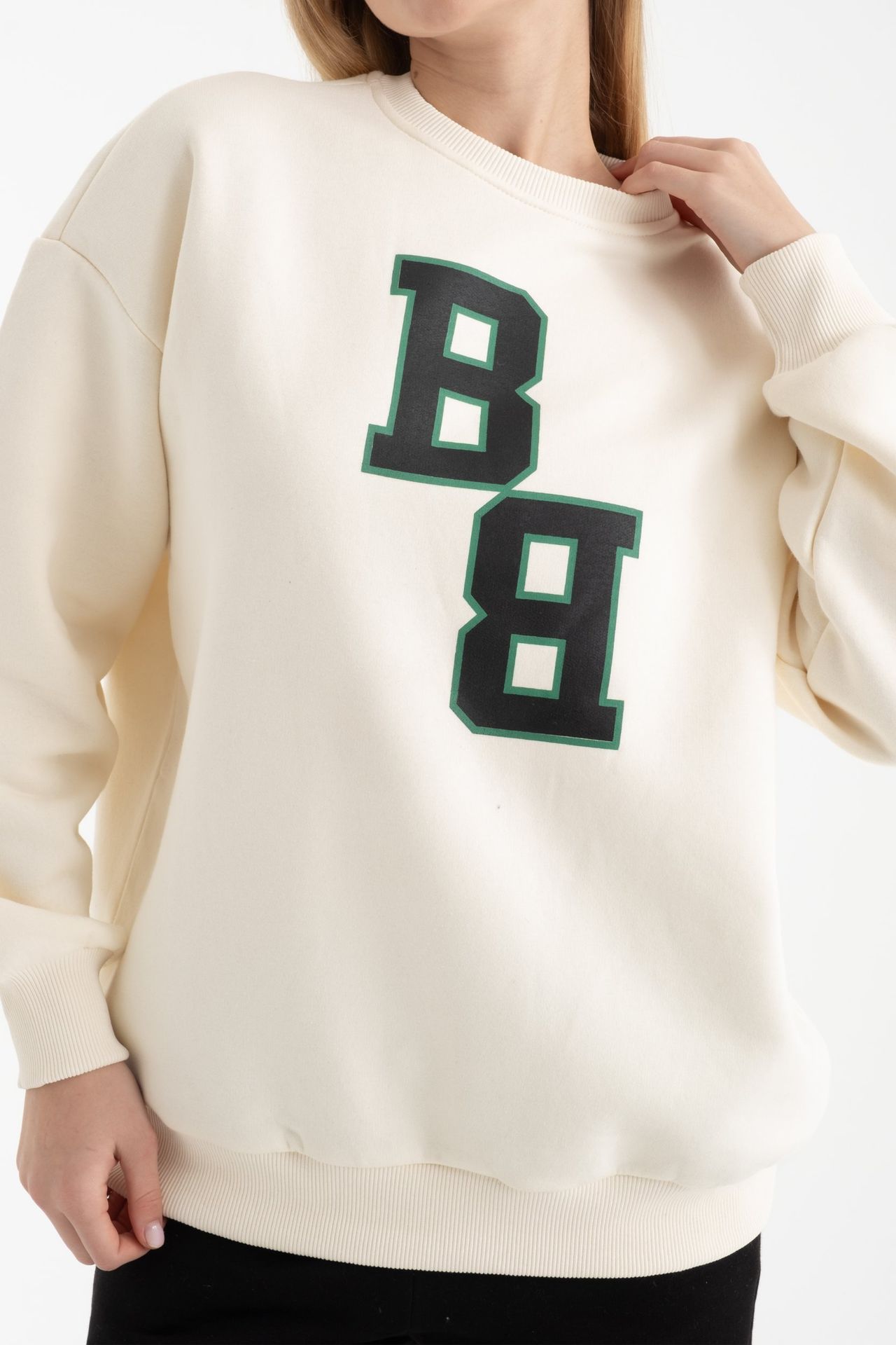 2 Pieces: Graphic Crew Neck Oversized Sweatshirt & High Waist Elastic Waist Jogger