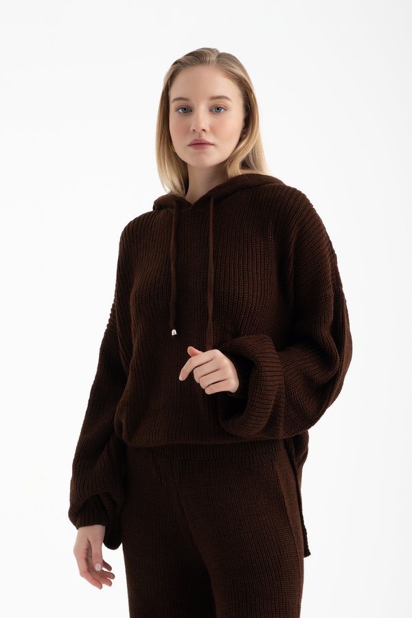 Hooded Knitted Sweatshirt & Mid Rise Wide Leg Trousers Set 4