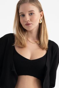black-image-3