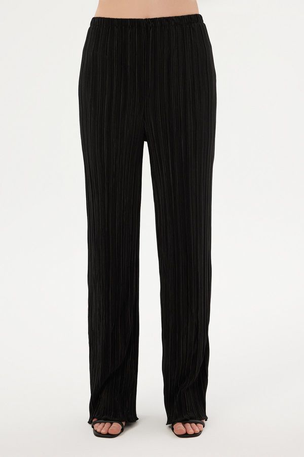 High Neck Halter Pleated Blouse & Palazzo Trousers Coord 5