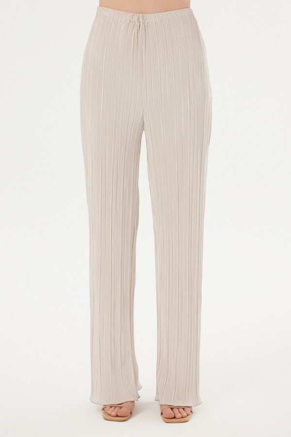 High Neck Halter Pleated Blouse & Palazzo Trousers Coord 5
