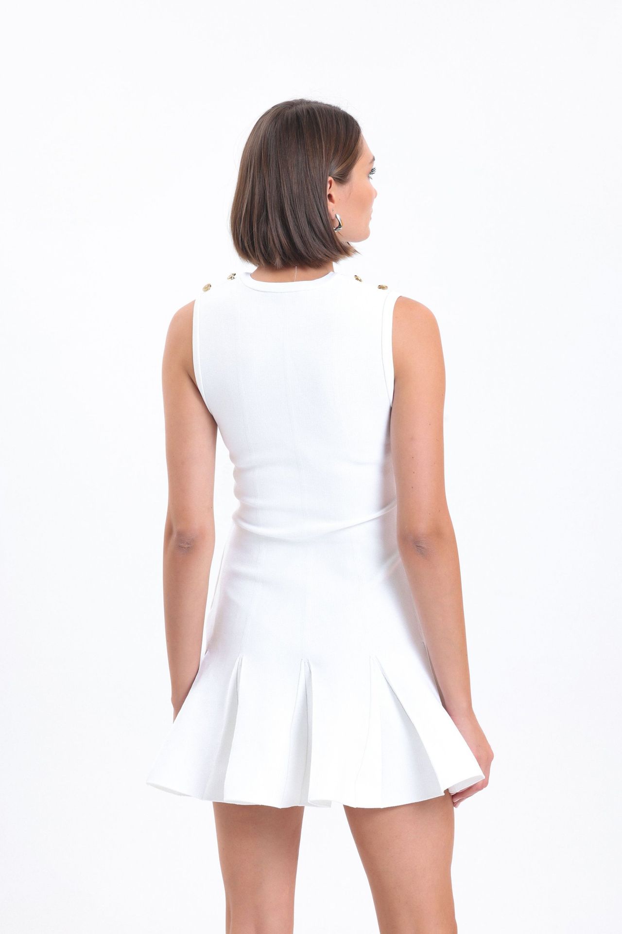 Knitted Round Neck Buttoned Pleated Sleeveless Mini Dress