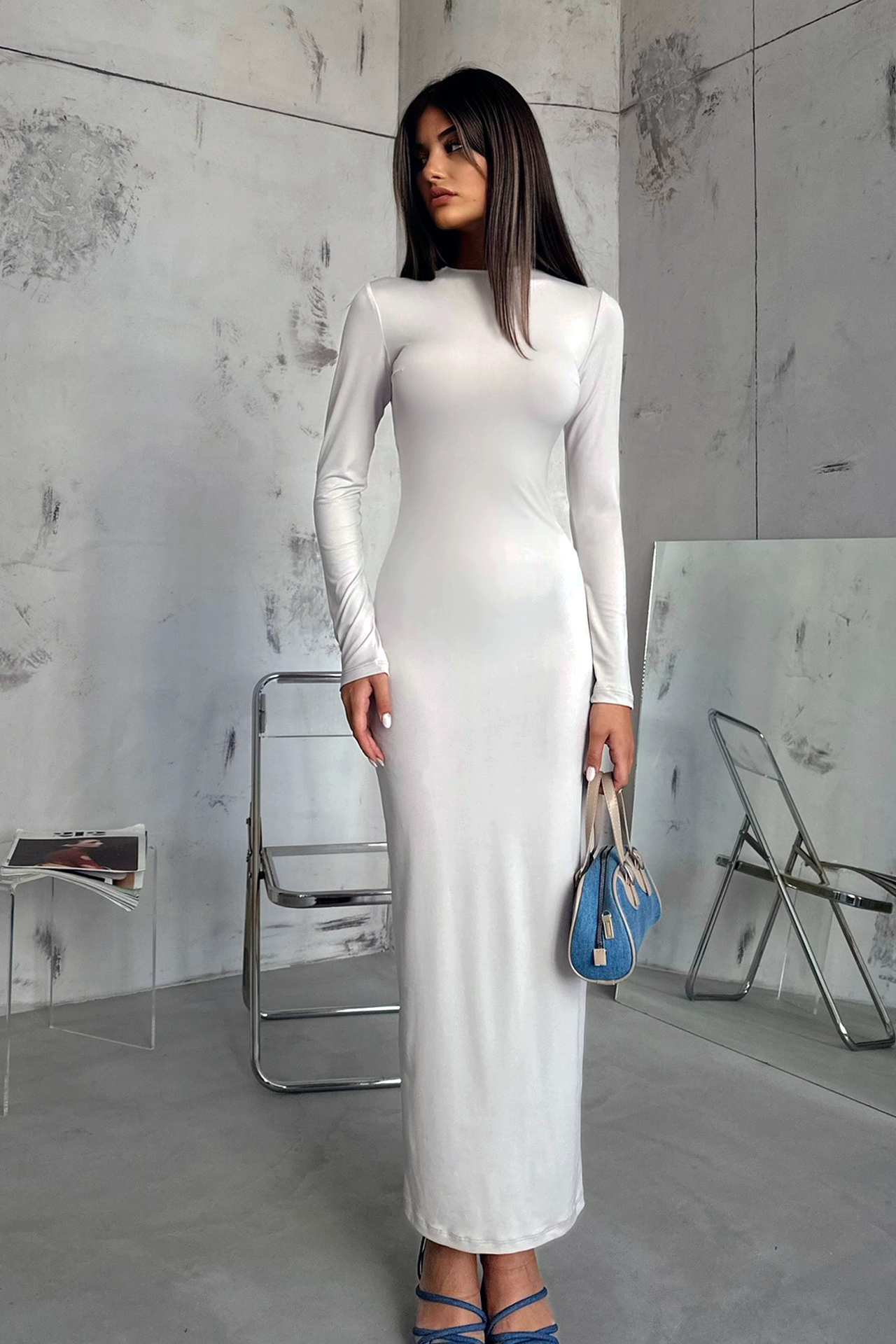 Round Neck Back Cut Out Slit Long Sleeve Maxi Dress