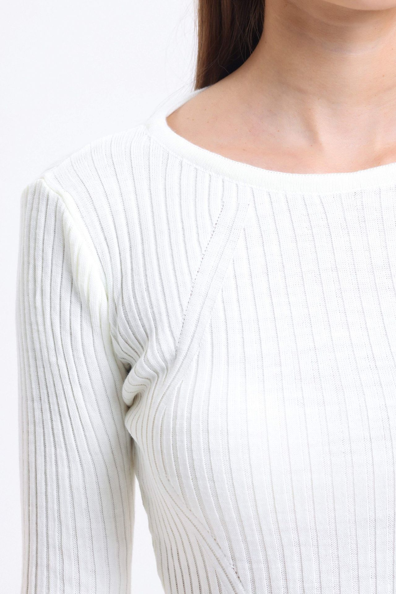 Round Neck Slit Long Sleeve Maxi Dress