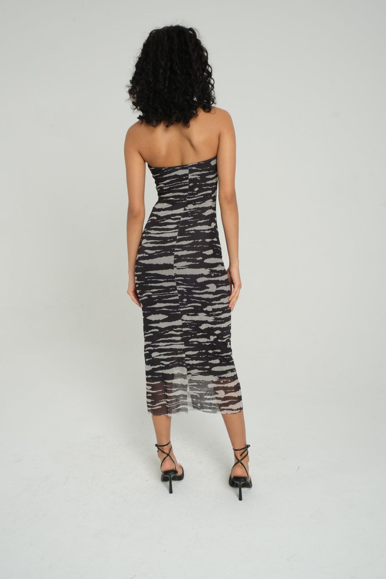 Tulle Abstract Strapless Midi Dress