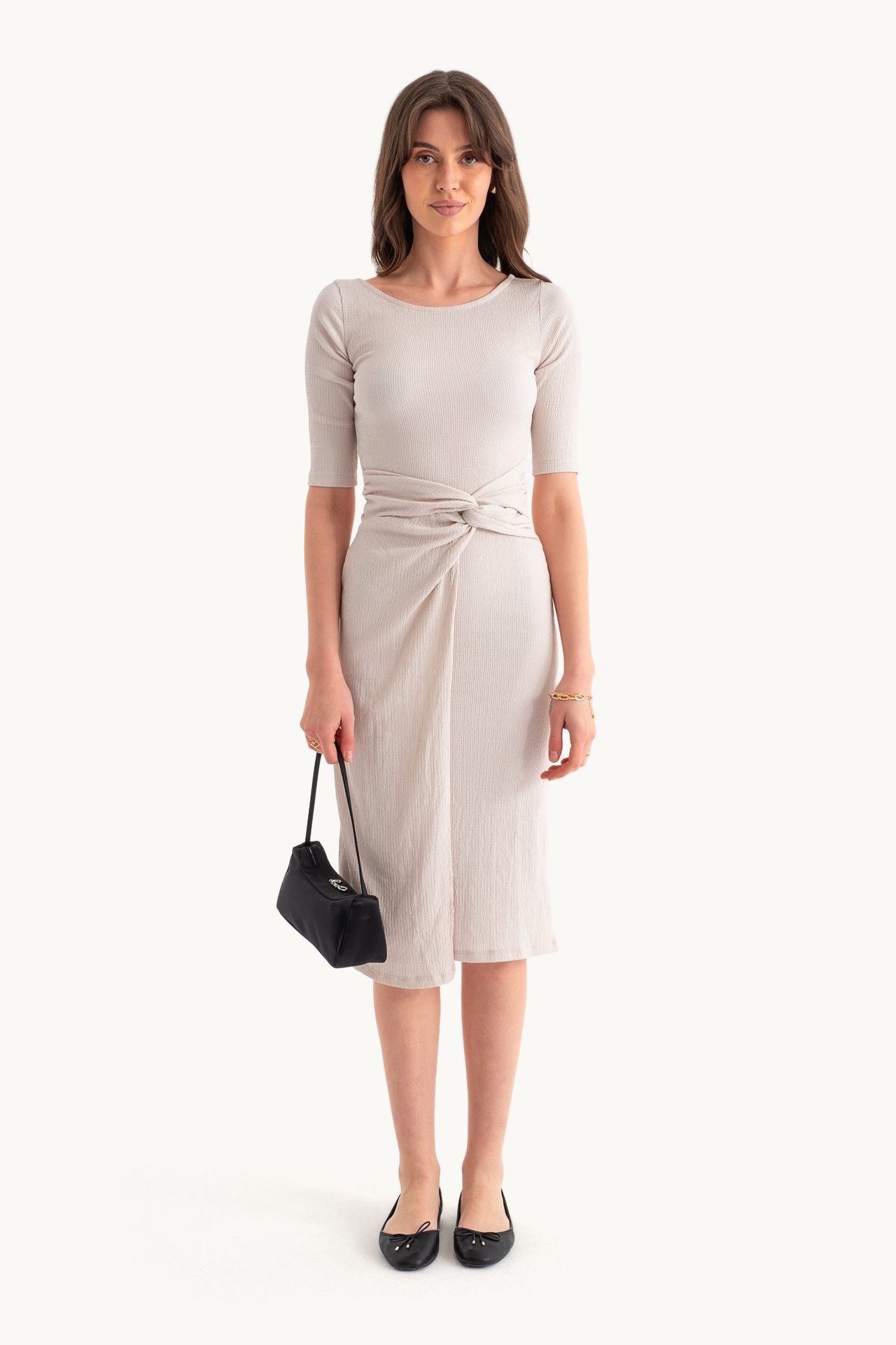 Round Neck Midi Dress with a Belt Detail