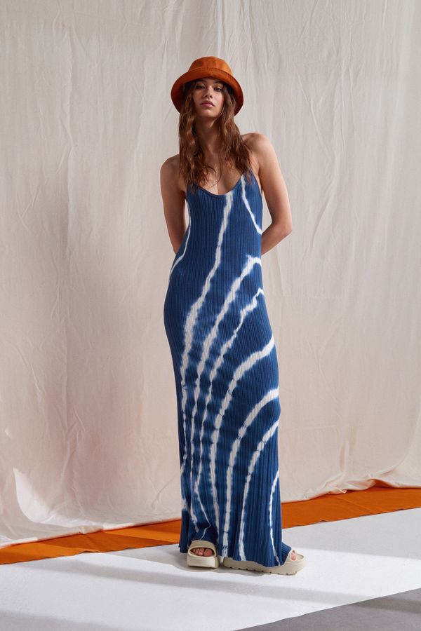 Knitted Tie dye Spaghetti Strap Maxi Dress 2