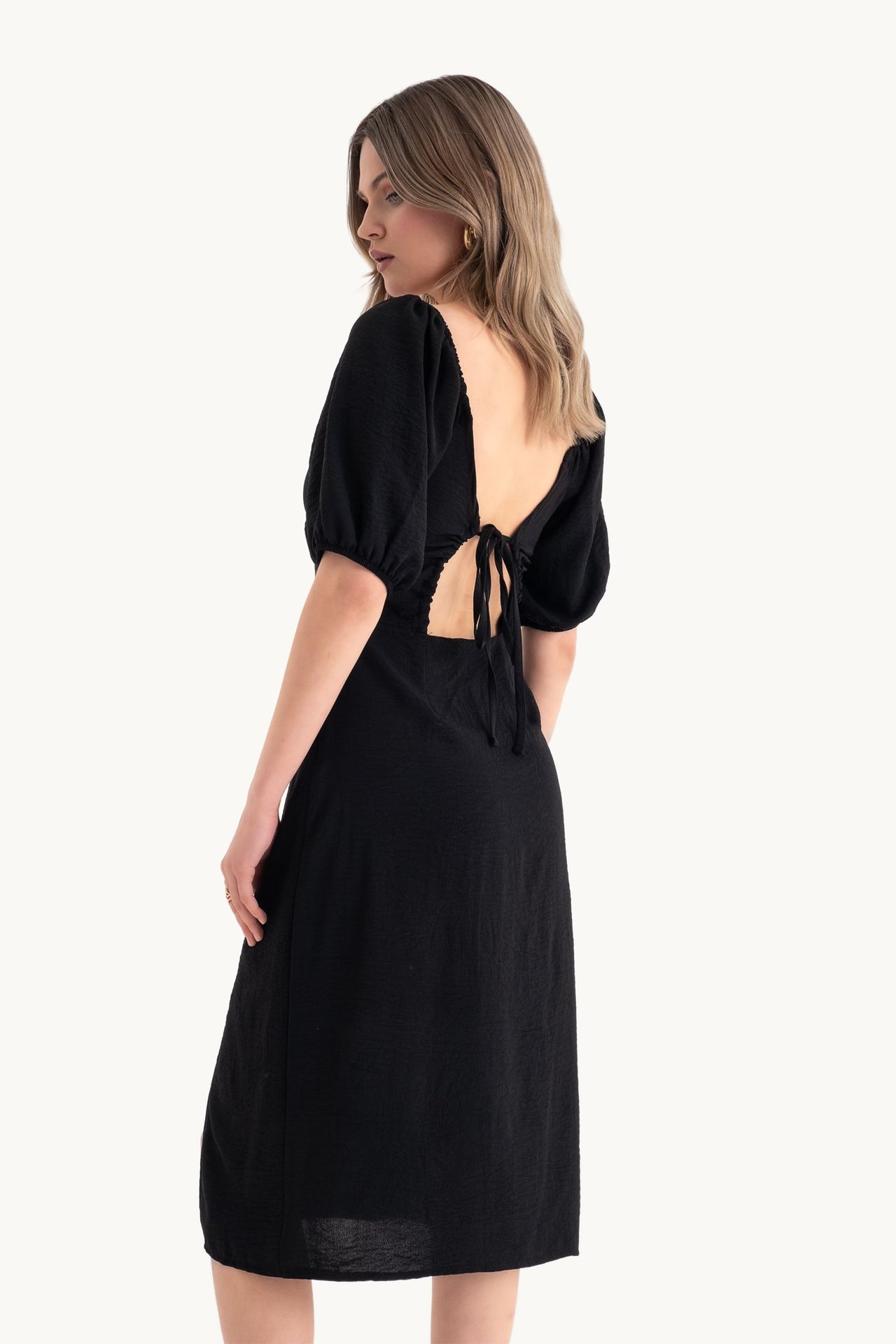 Sweetheart Neck Midi Dress with a Side Slit