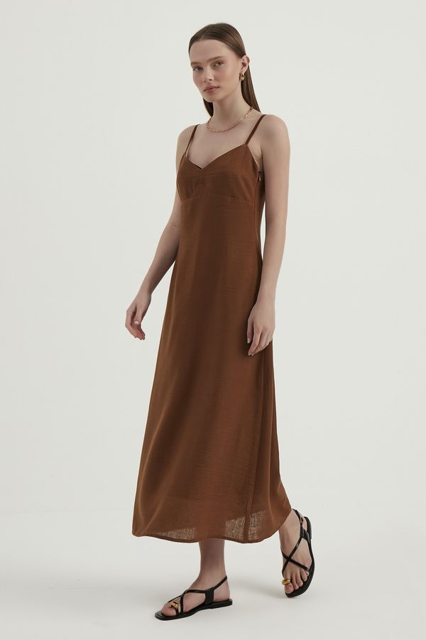 Linen Sweetheart Neck Maxi Dress 3