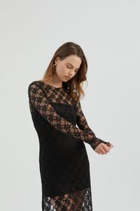 black-image-3