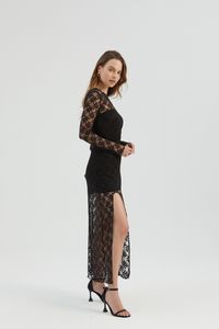 black-image-4