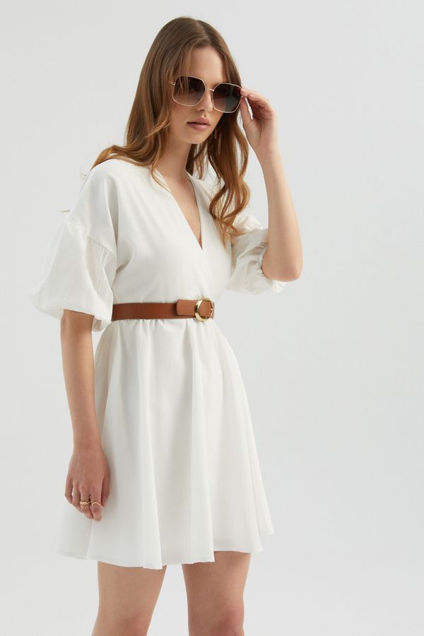 V Neck Puff Sleeves Mini Dress with a Belt Detail 4