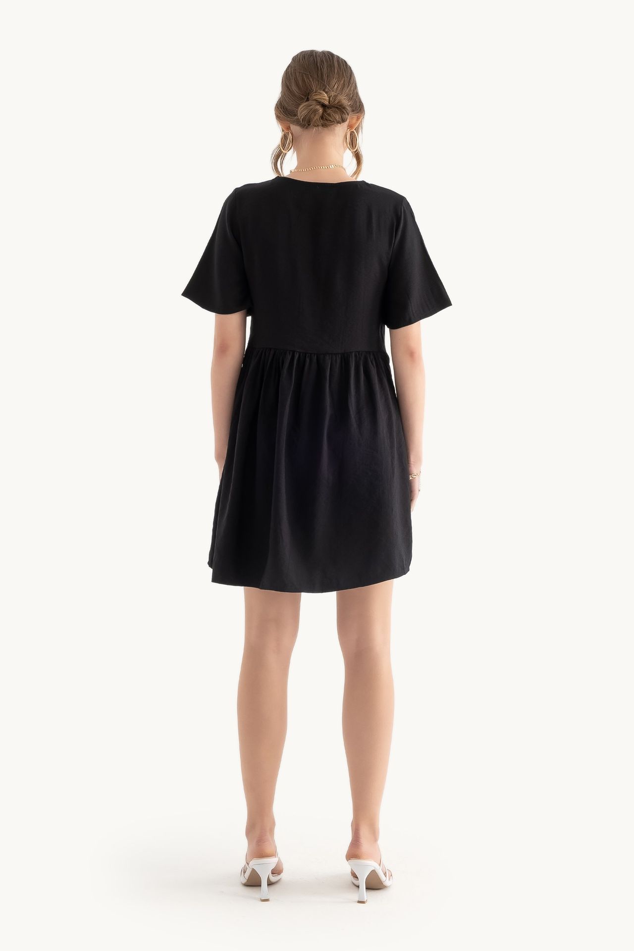 V Neck Buttoned Short Sleeves Mini Dress