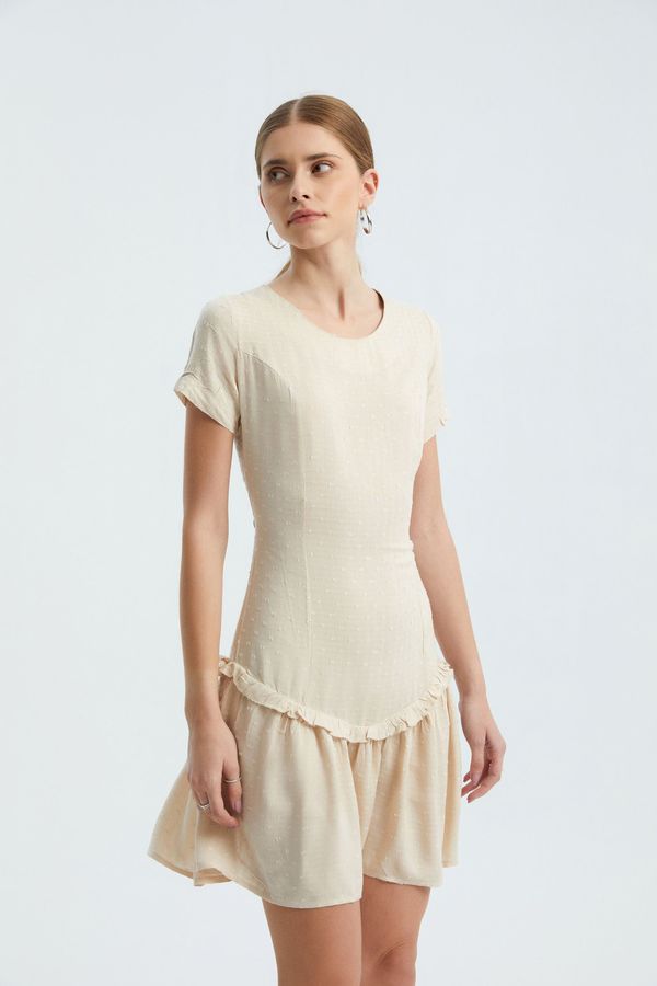 Round Neck Ruffle Short Sleeve Mini Dress 3