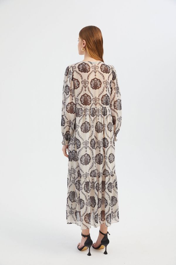 Abstract V Neck Buttoned Tiered Maxi Dress 5