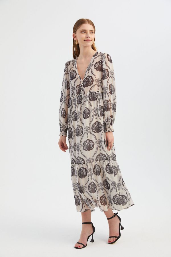 Abstract V Neck Buttoned Tiered Maxi Dress 4