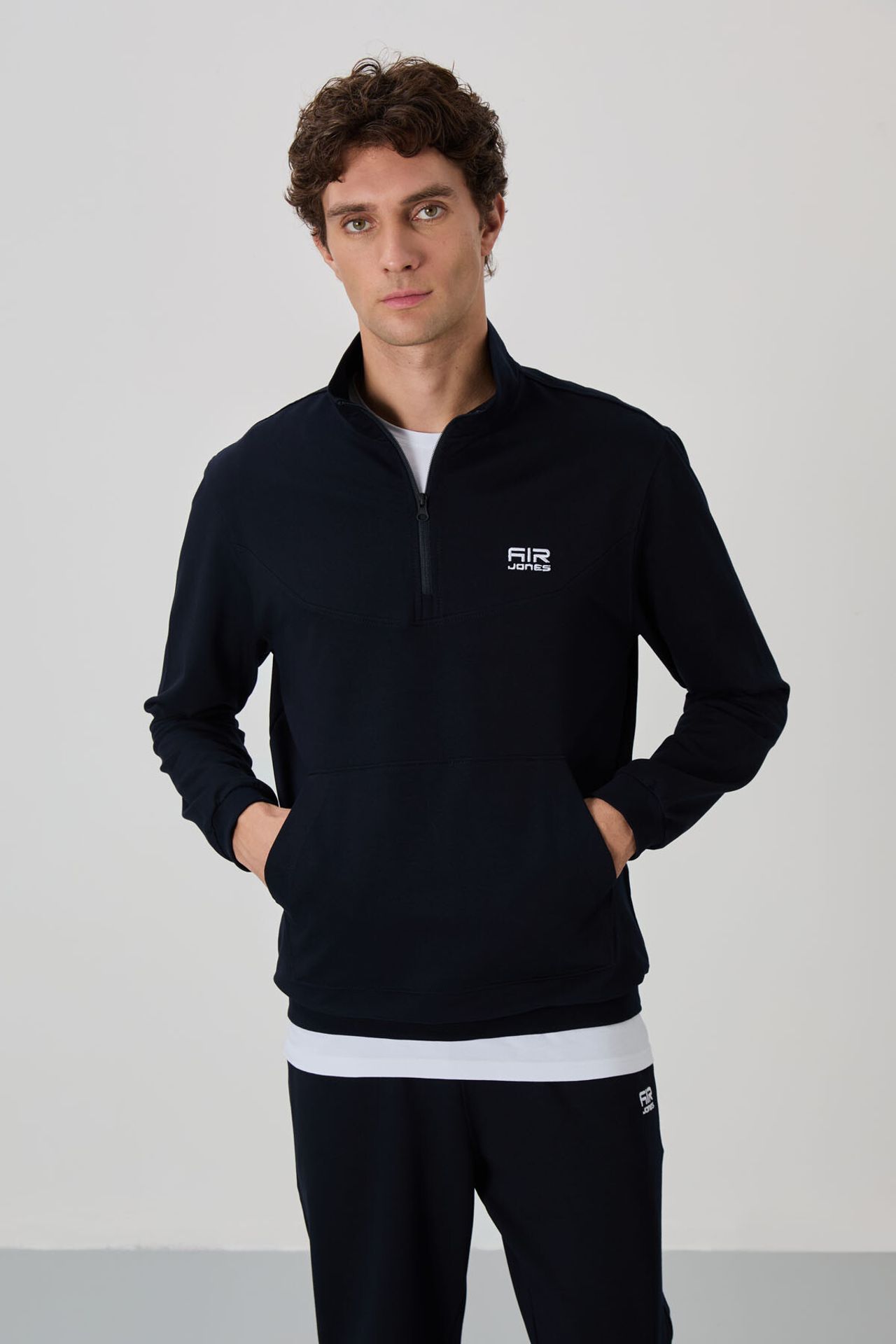 TOMMY Men's Zip-Front Sweatshirt And Pants Set 2