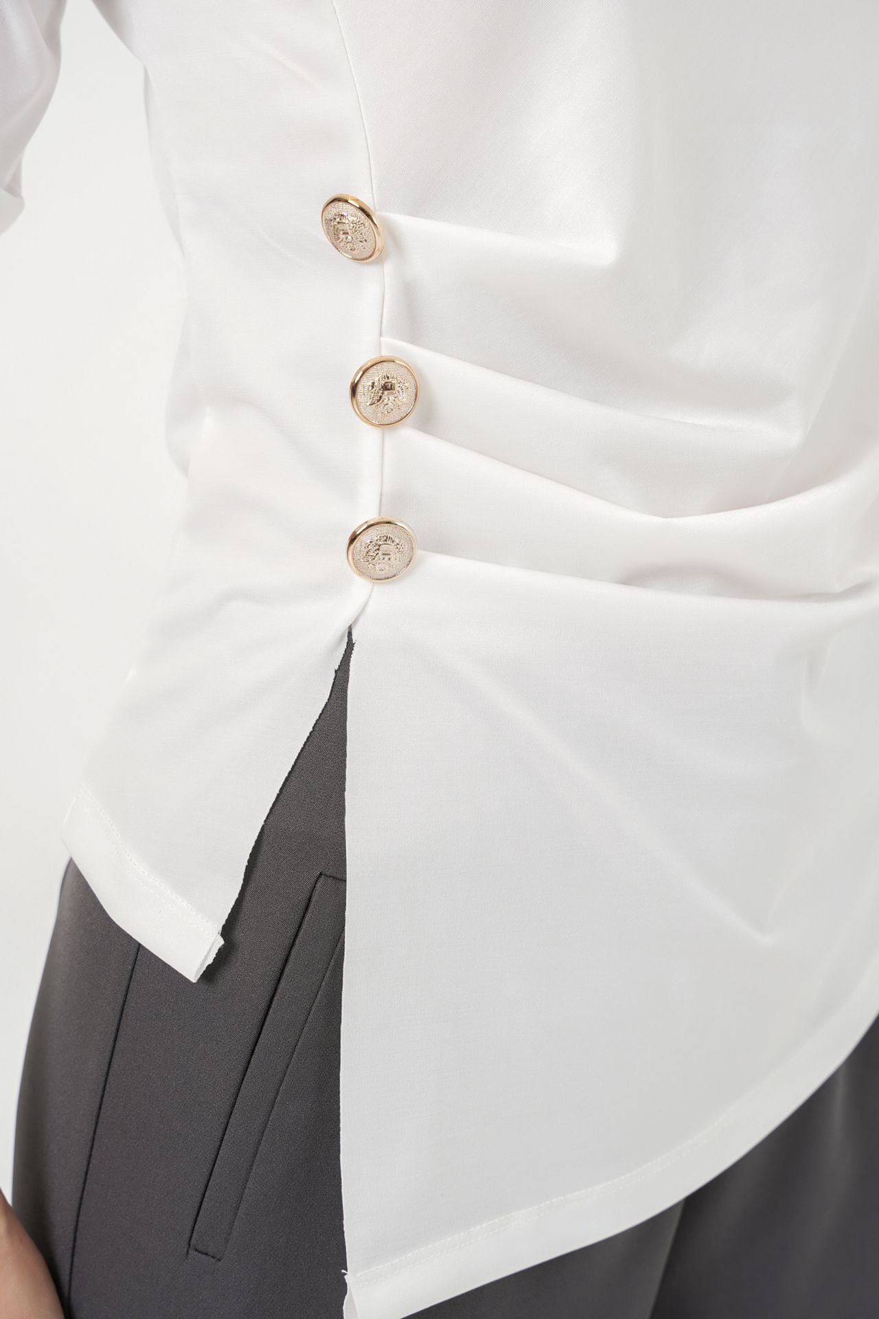 BDART Crew Neck Buttoned Blouse 4