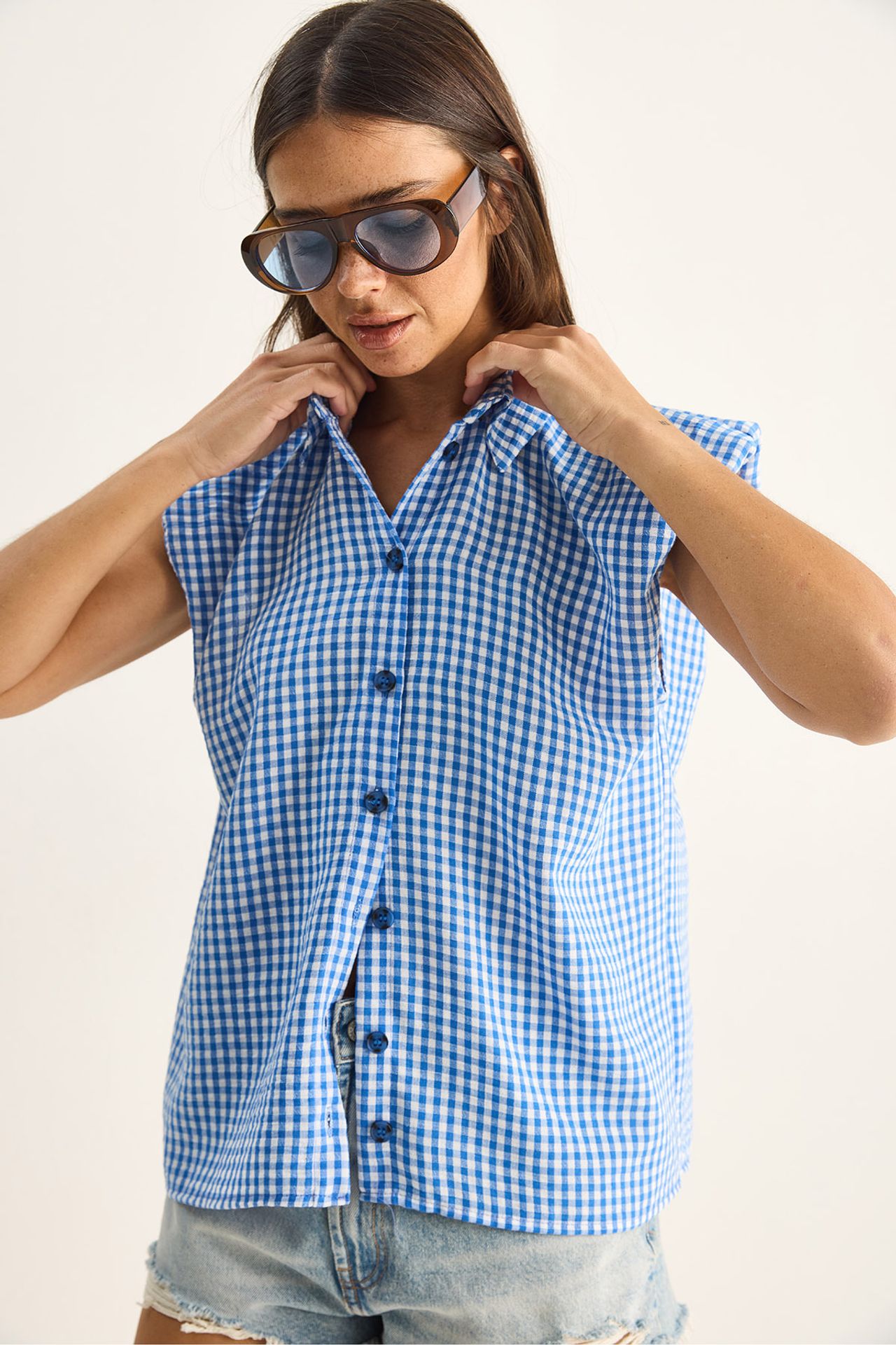 LUCCI Gingham Cotton Sleeveless Shirt 5