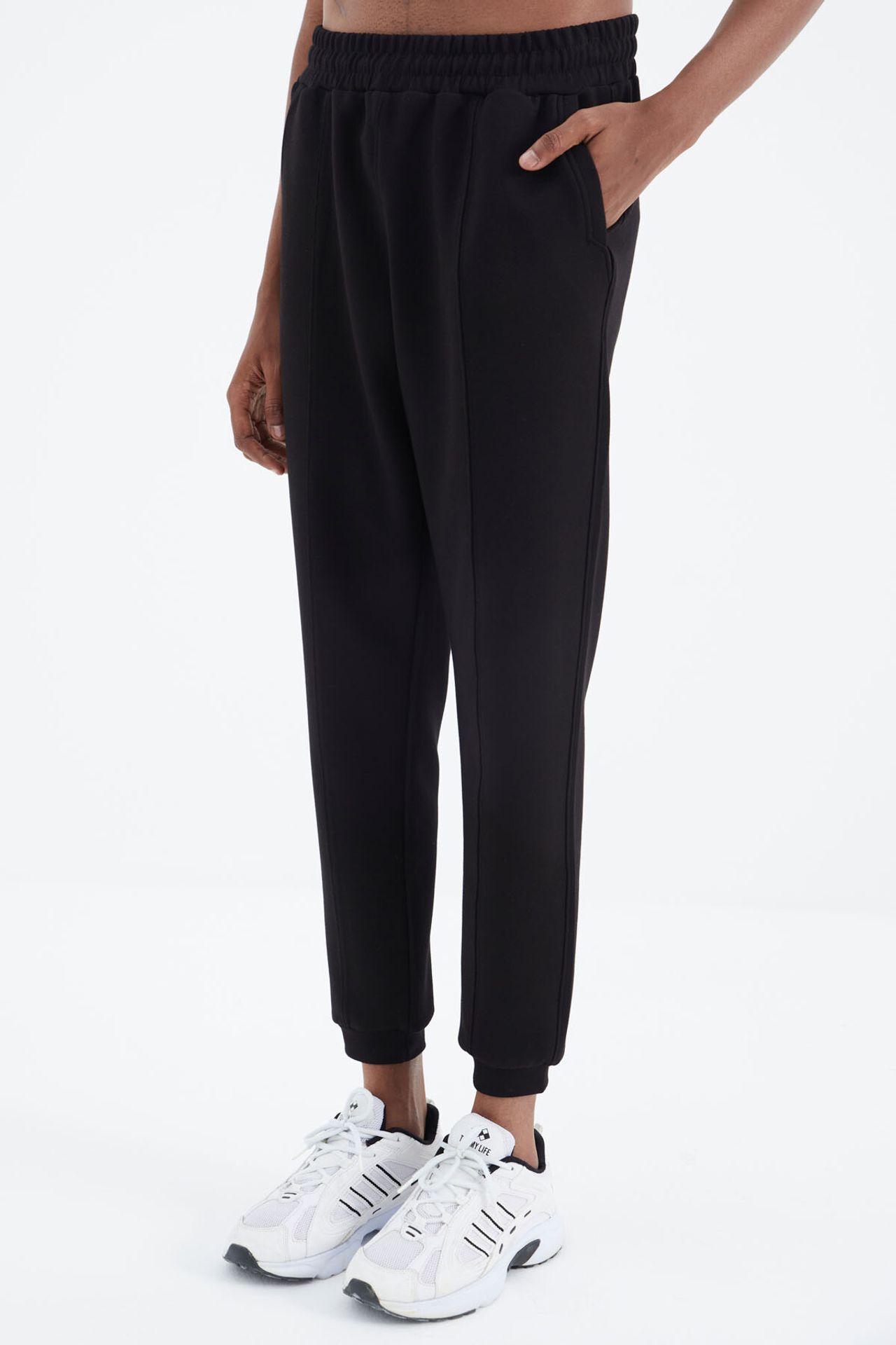 TOMMY Men's Regular-Fit 3-Thread Fleece Sweatpants 4