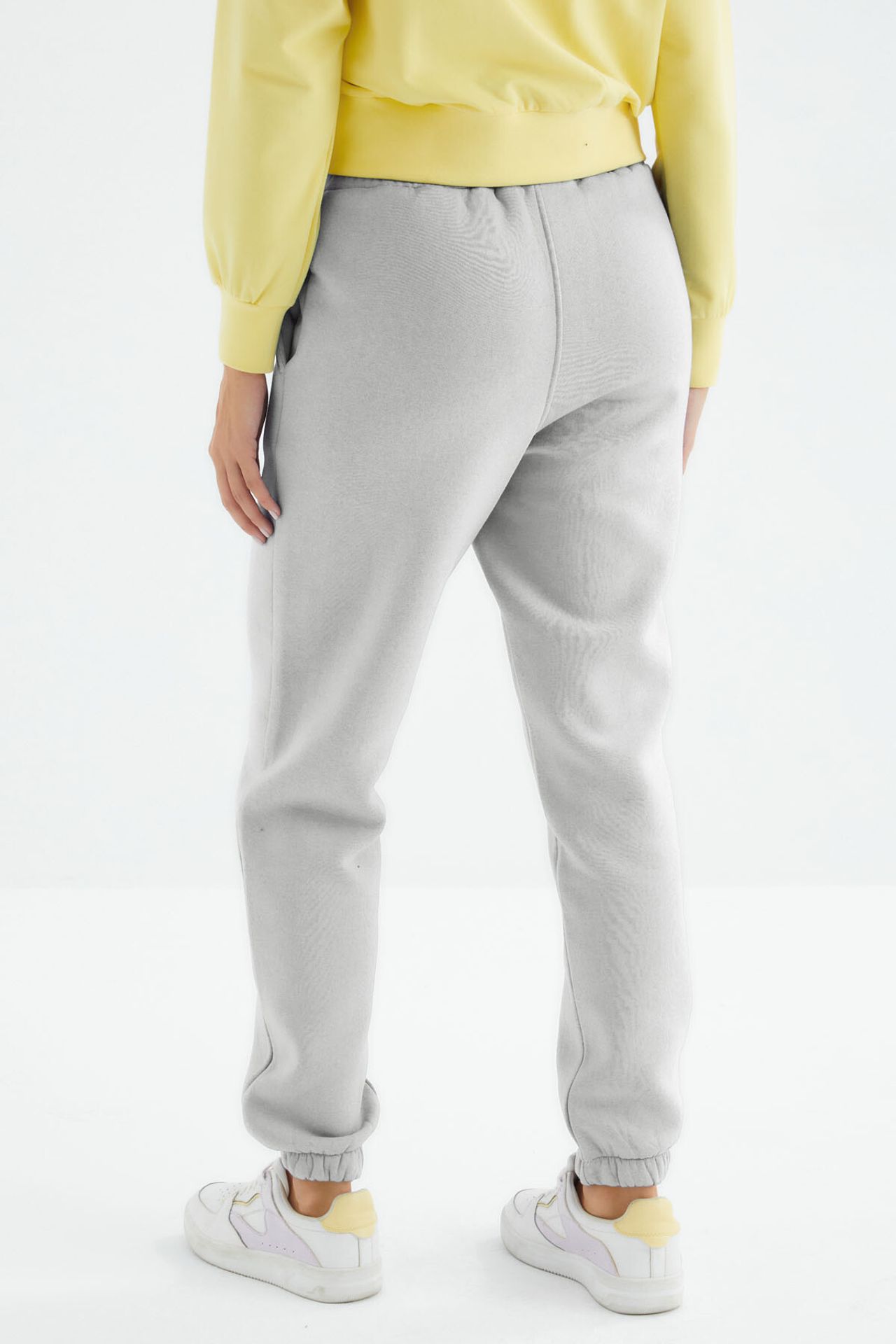 TOMMY Women's High-Waist Fleece Jogger Sweatpants 5