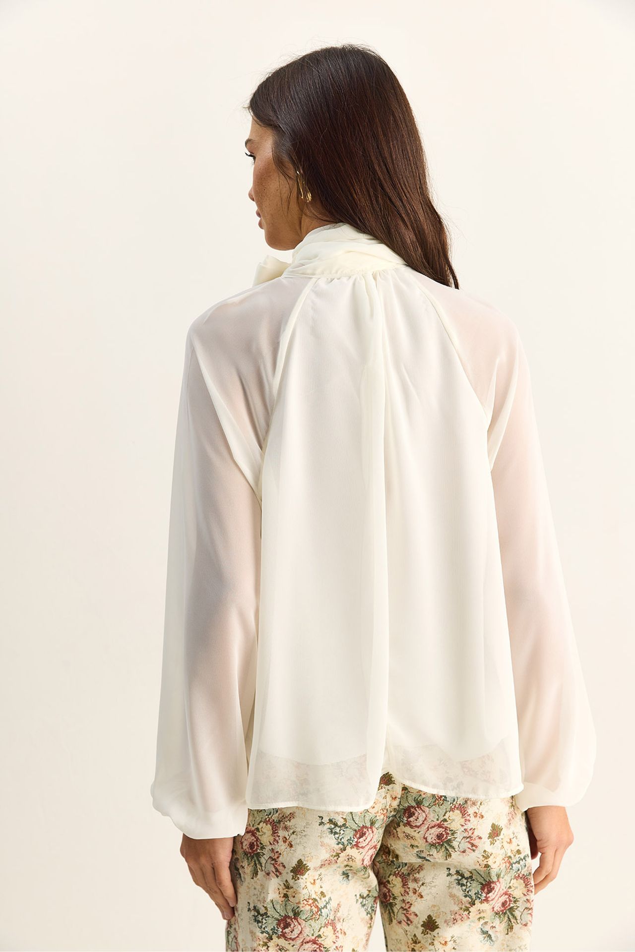 LUCCI Turtleneck Chiffon Blouse 6