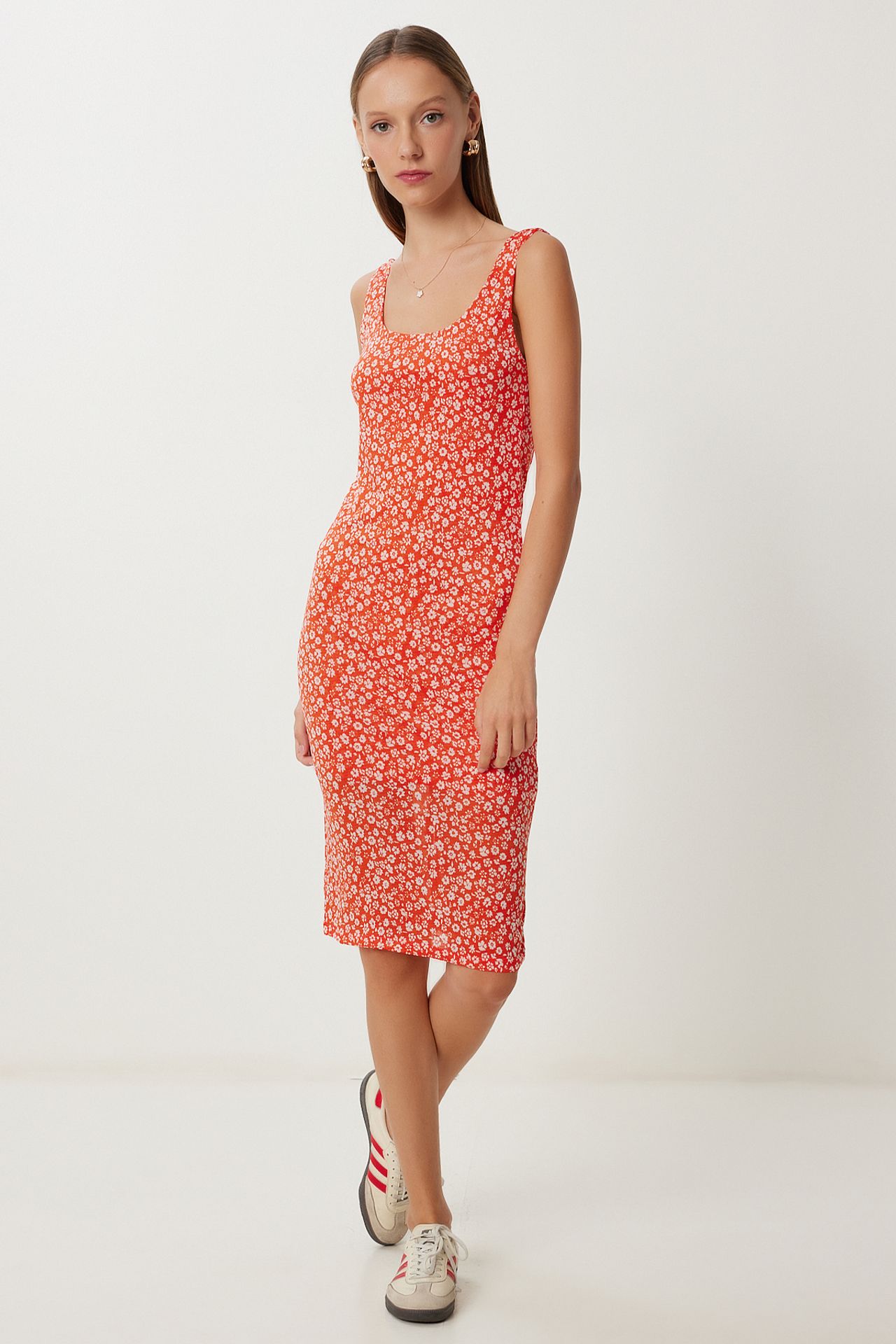 ISTANBUL Floral Printed Sleeveless Midi Dress with U Collar 3