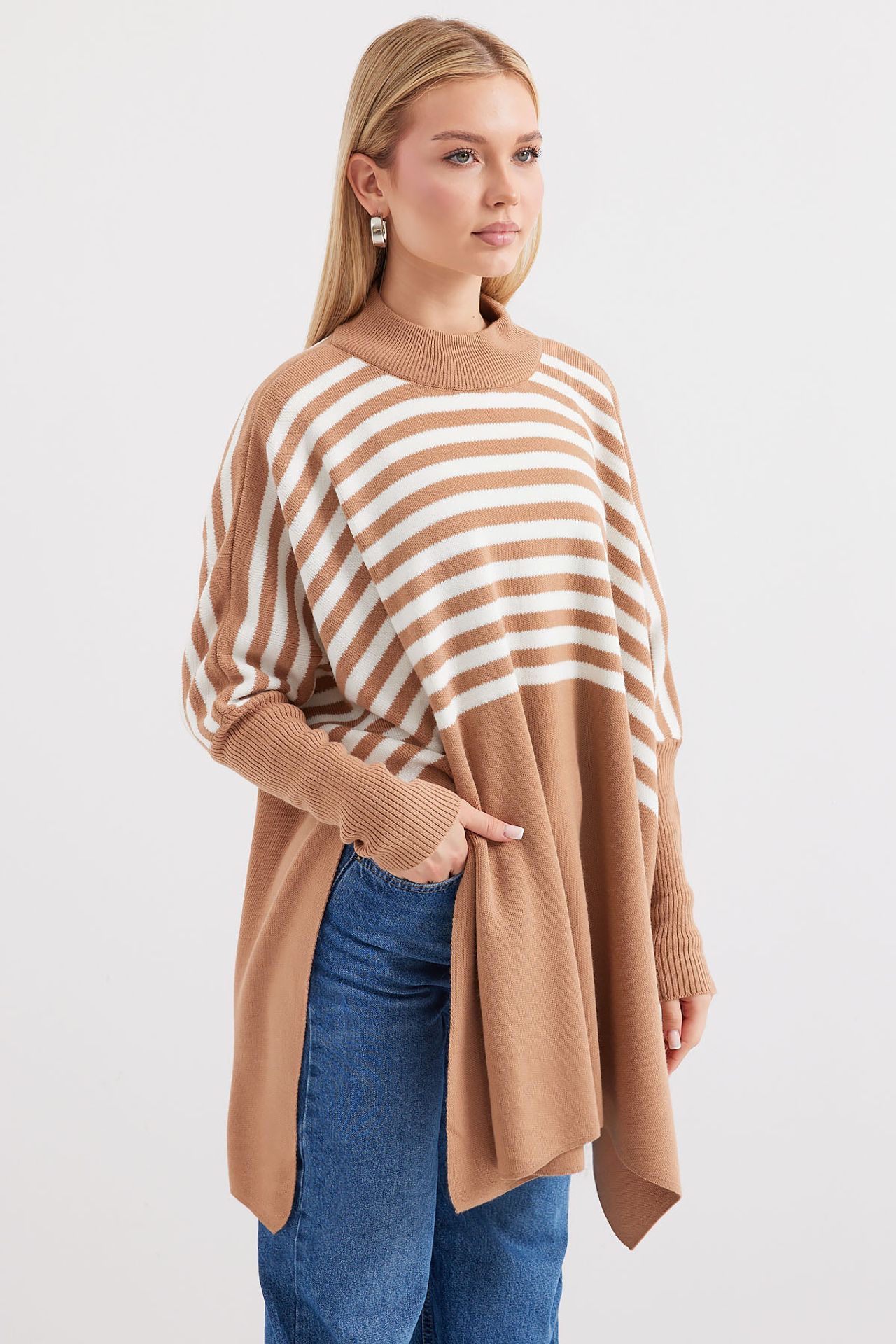 BDART Oversized Acrylic Crew Neck Jumper 3