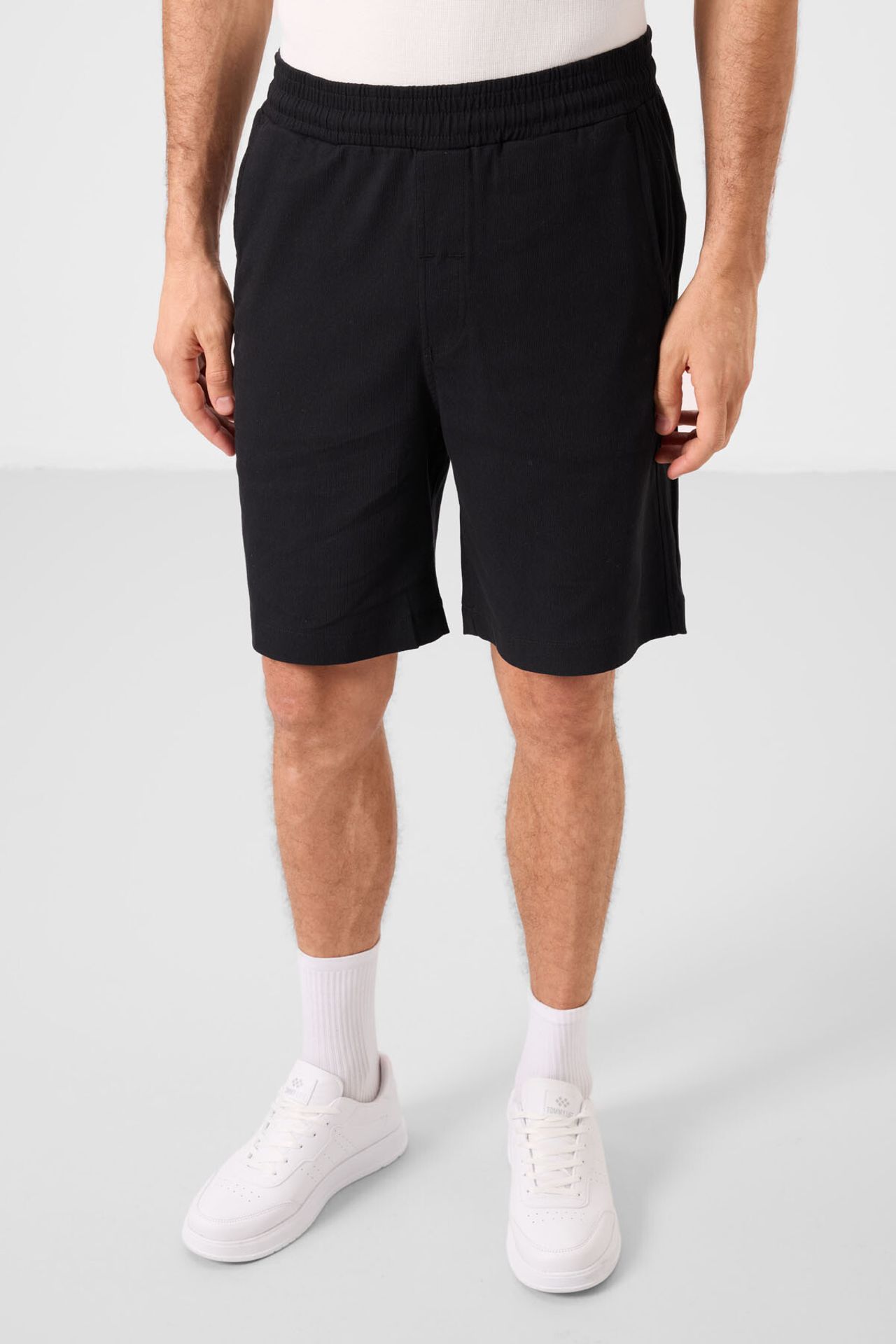 TOMMY Men's Chino Shorts 2