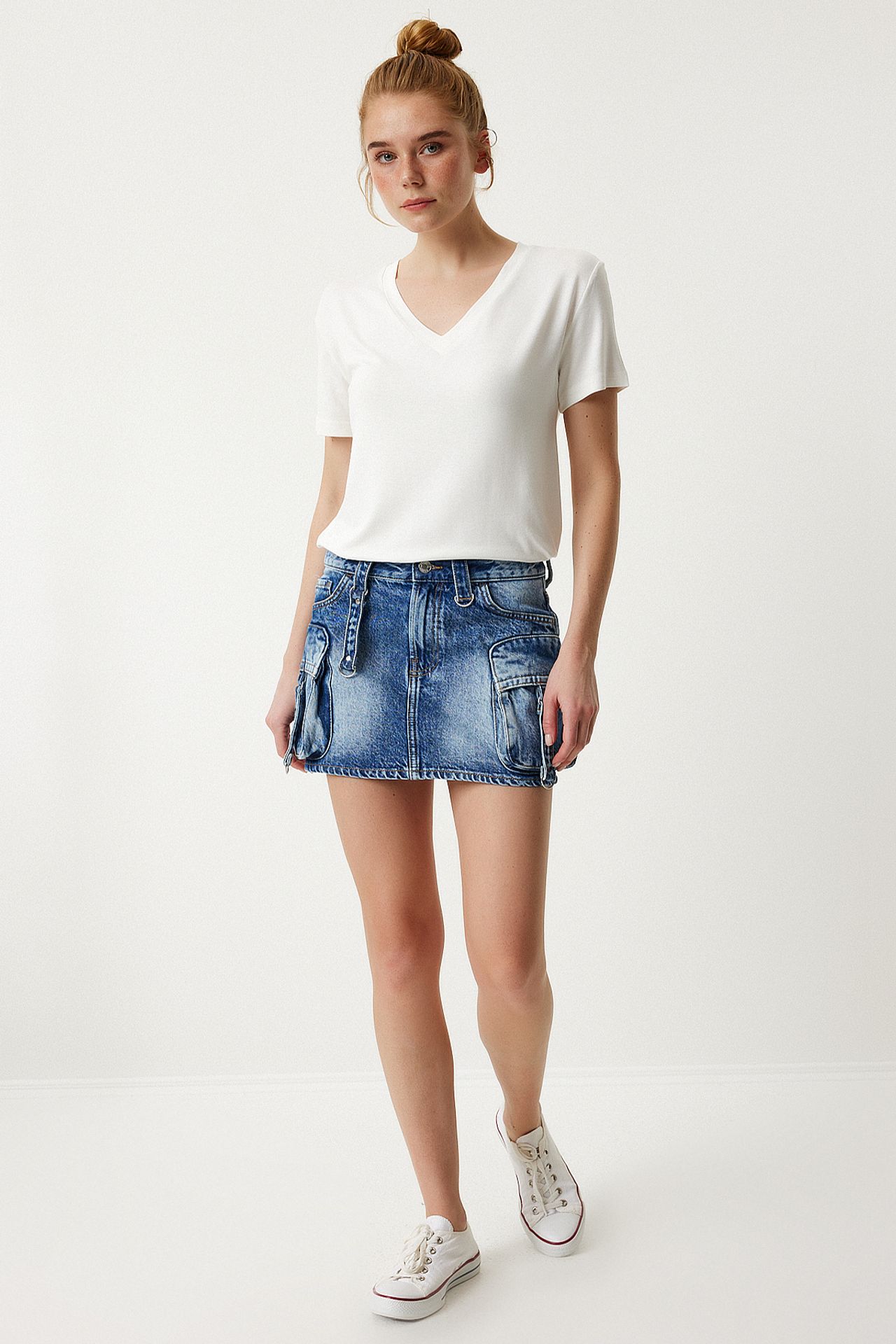 ISTANBUL V-Neck Short Sleeve Plain T-Shirt 4