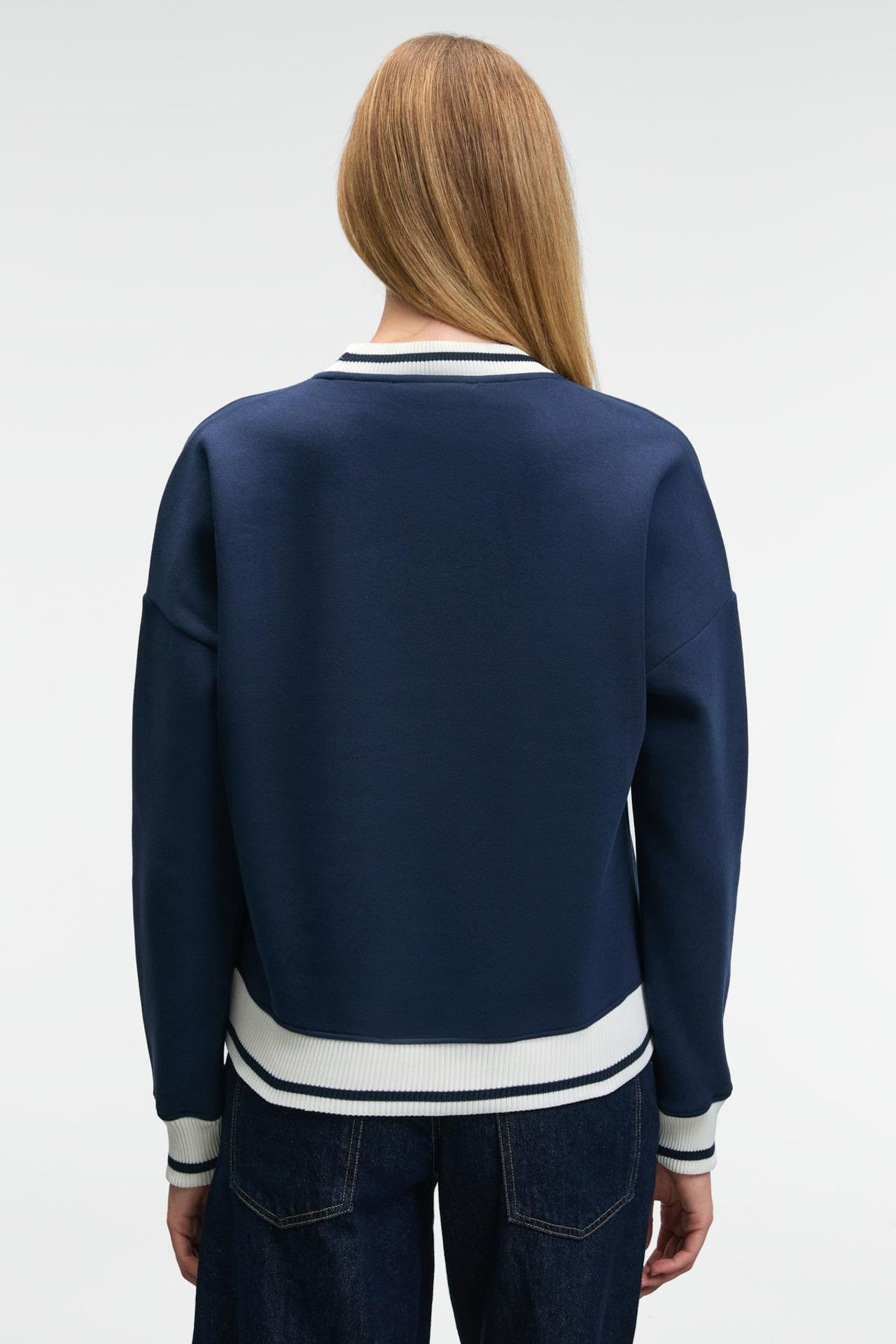GRIMELANGE Crop Crew Neck Logo Sweatshirt 4