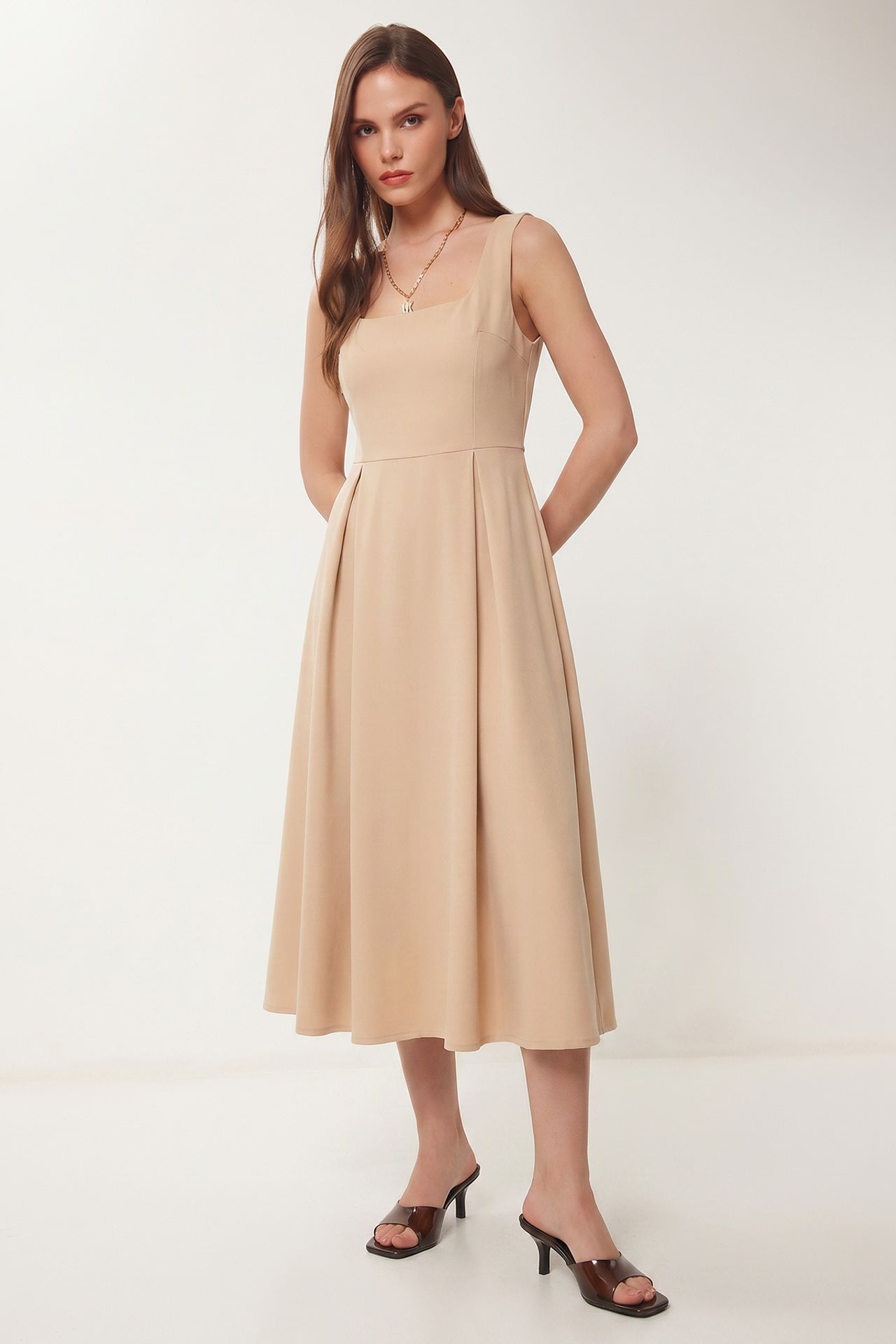 ISTANBUL Square Collar A-Form Midi Dress with Zipper Closure 2