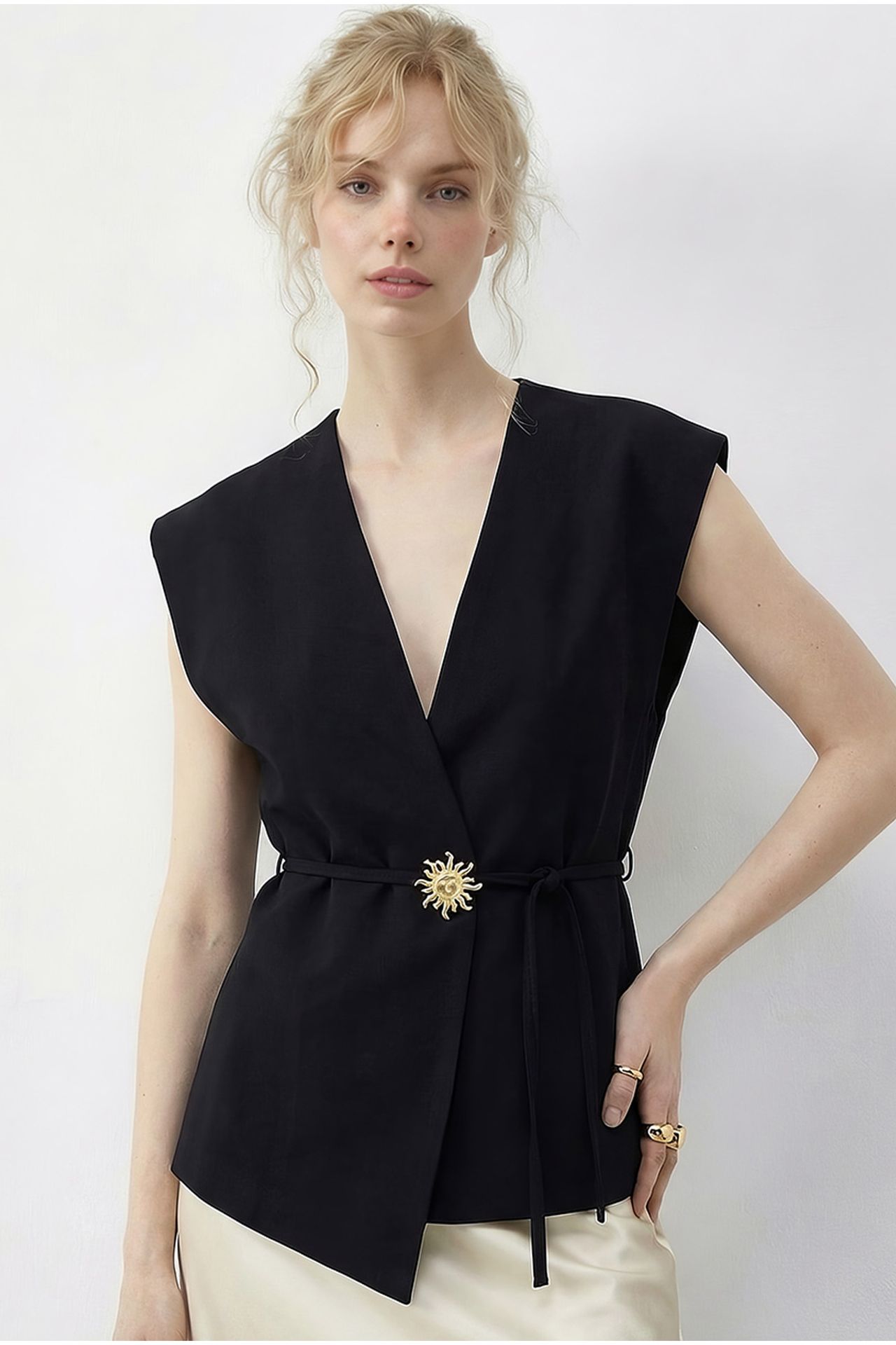 LUCCI Belted V-Neck Crepe Waistcoat 2