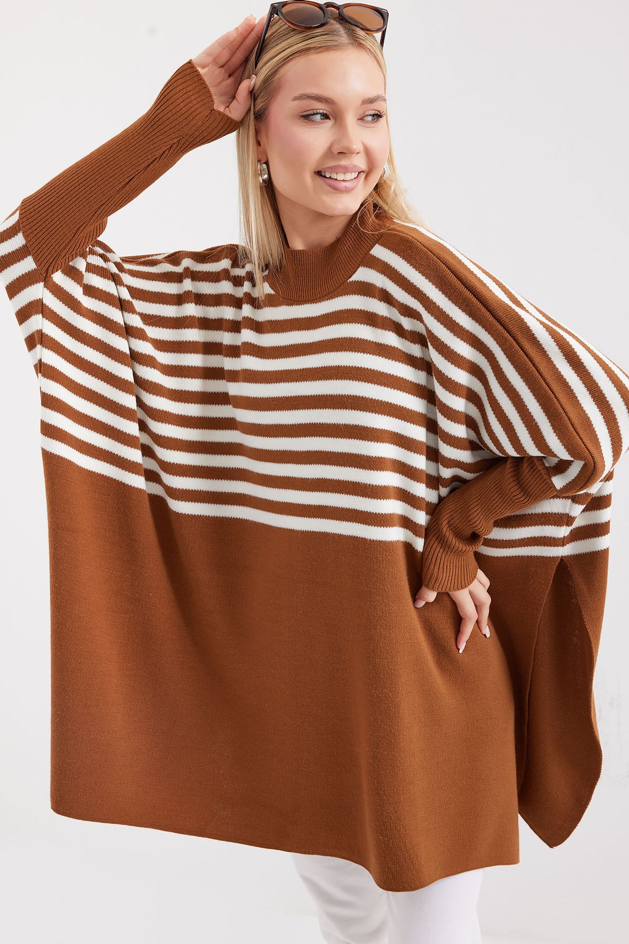 BDART Oversized Acrylic Crew Neck Jumper 4
