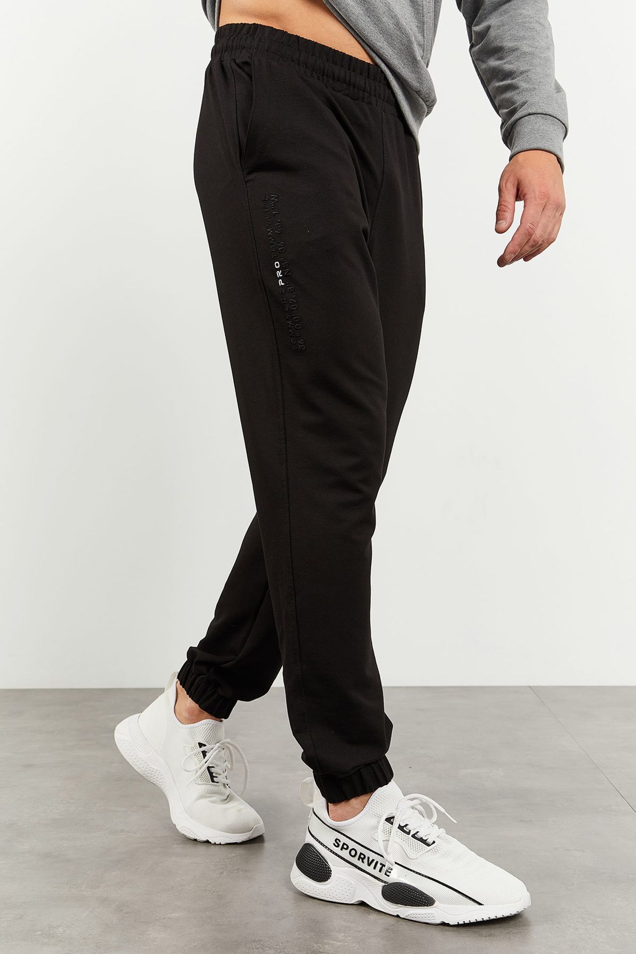 TOMMY Oversized Hooded Sweatshirt And Pants Set 5