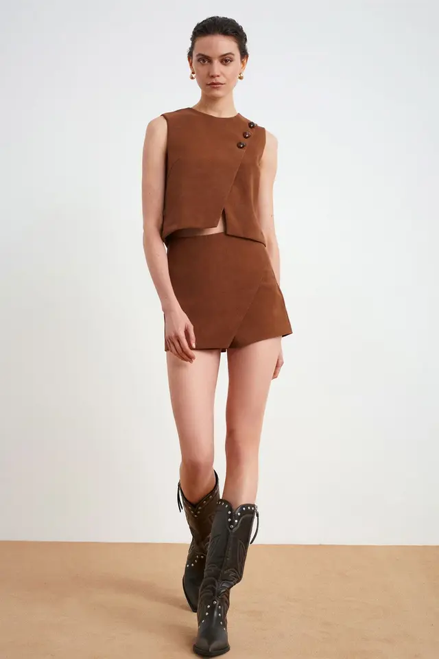 DILVIN Mid-Waist Faux Leather A-Line Mini Skirt