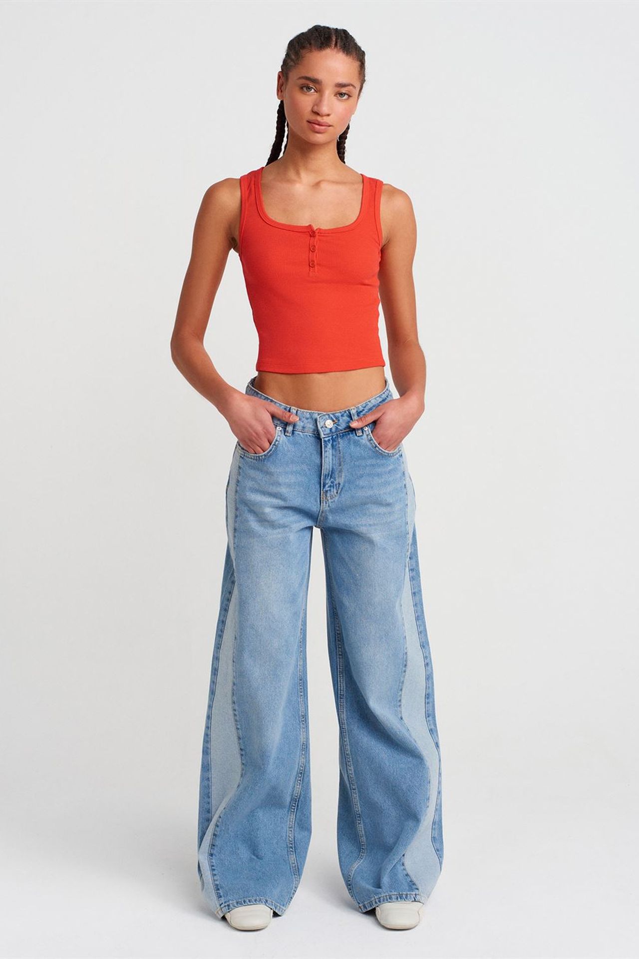 DILVIN Kadın Fitilli Crop Düğmeli Kolsuz Bluz 4