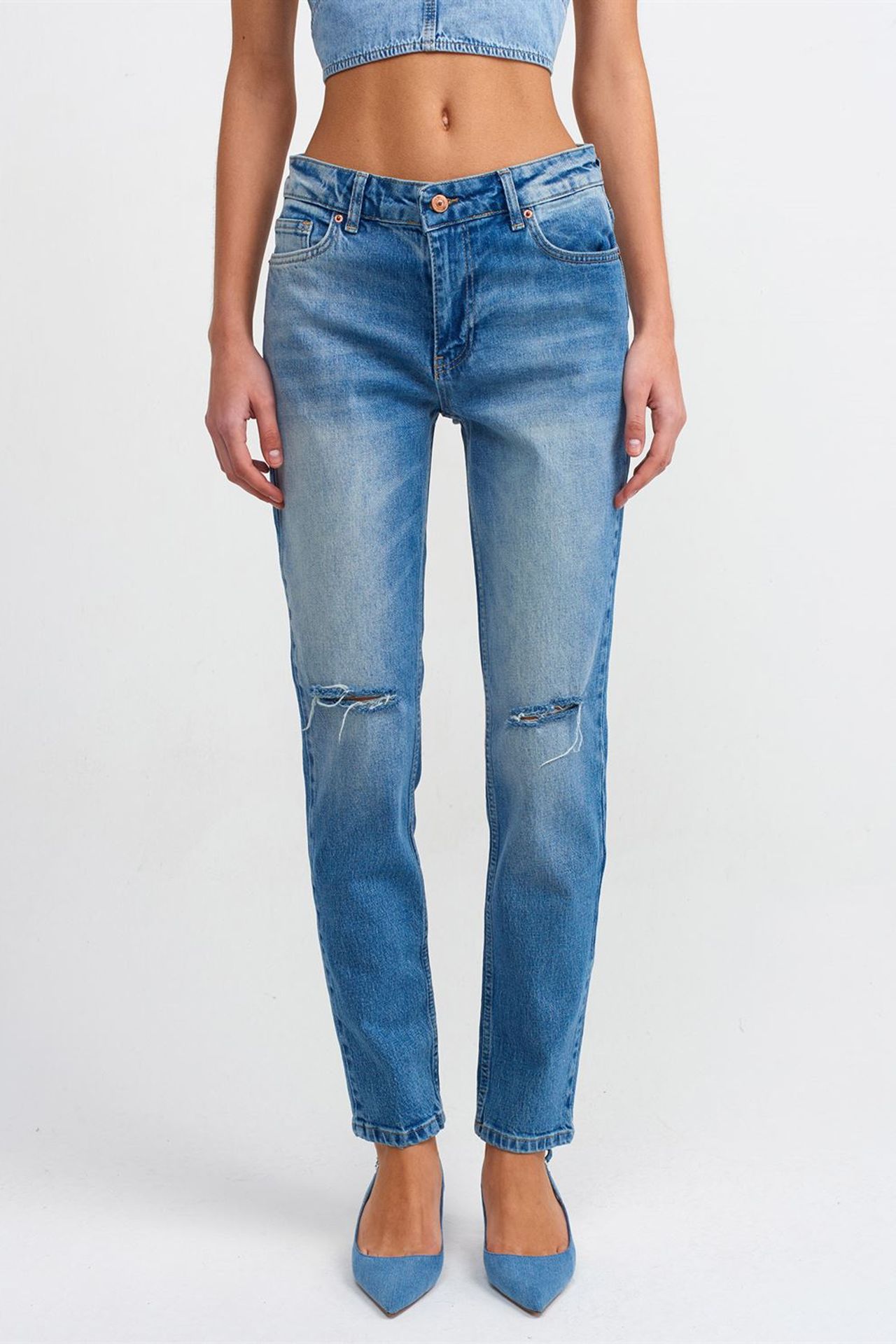 DILVIN Mid Waist Straight Leg Jeans 3