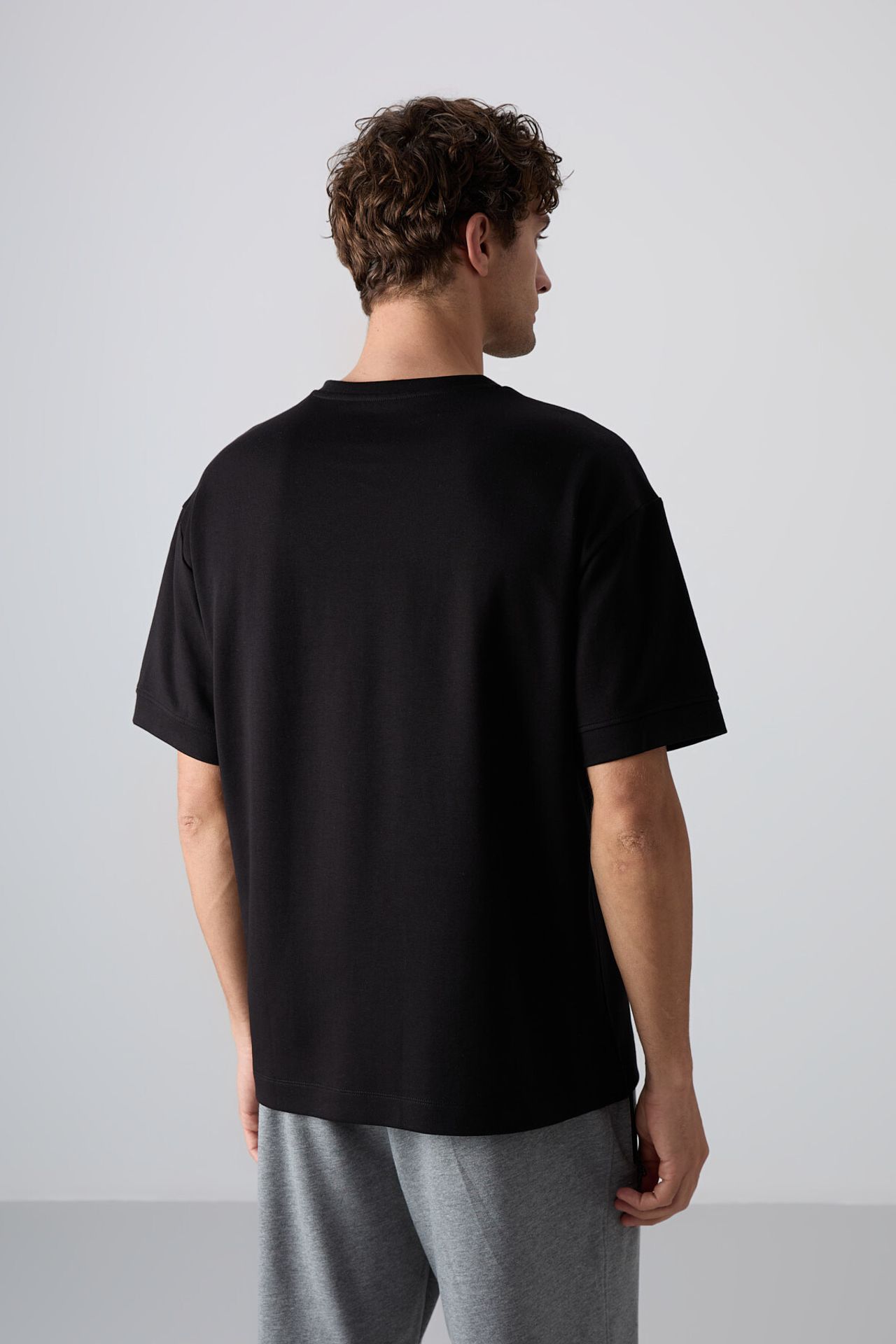 TOMMY Oversized Printed Crew Neck T-Shirt 6